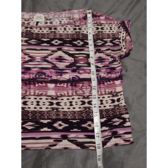 C & S Crop Top Women's M Multicolor Print Rayon Knit - Picture 7 of 7